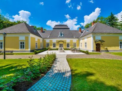 8a72d8c9 2e0d 4b14 8fad c34999334e46